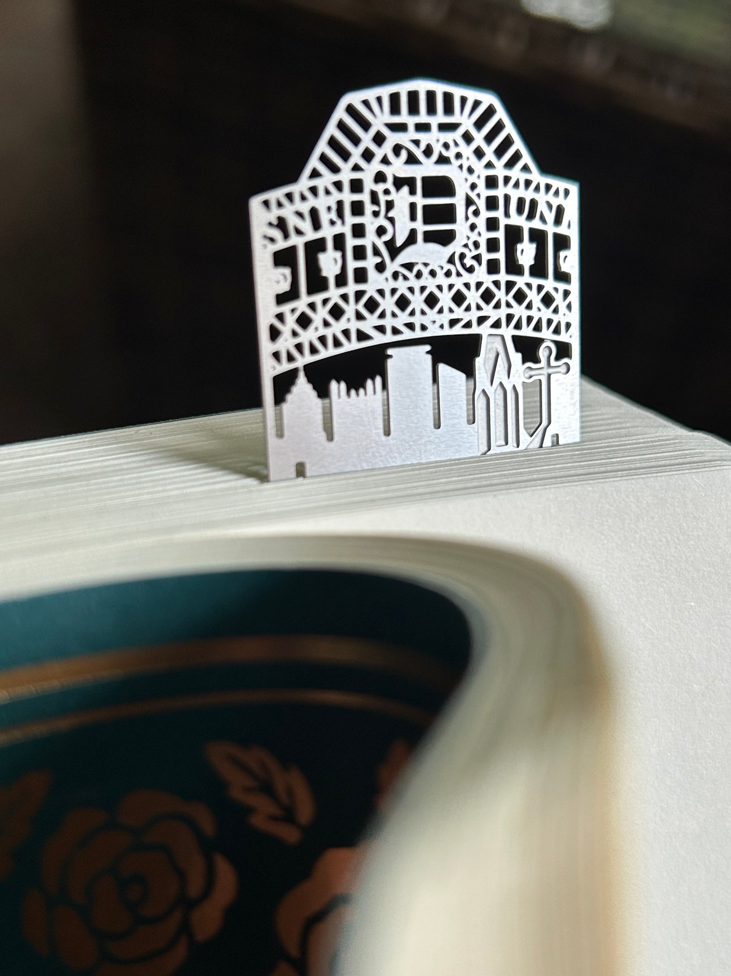 Duquesne Clip-on Bookmark