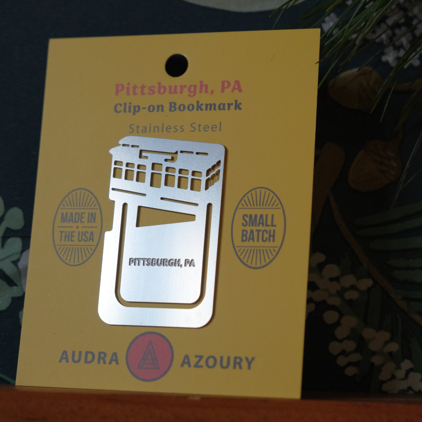 Incline Clip-on Bookmark